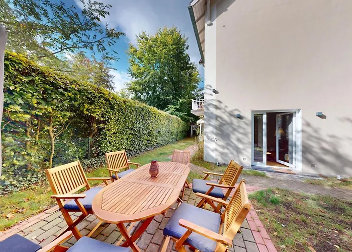 Gruenderzeithaus Elbvororte - Elbe Suburbs Wilhelminian-style House Holiday home